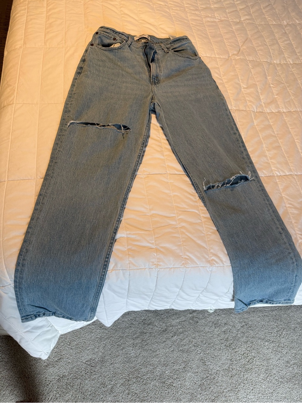 Abercrombie & Fitch Light Blue Distressed Relaxed Jeans
